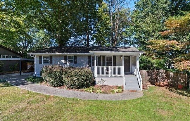 Building Photo - 1003 Valley Dr