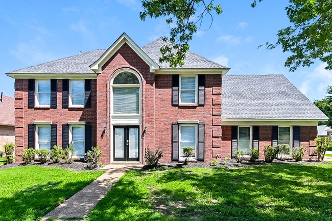 Building Photo - 9008 Country Leaf Cove