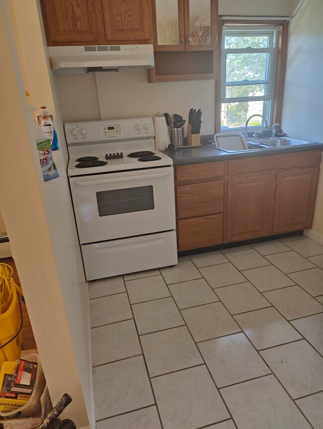 46 Norwell St Rental House Rental in West Haven, CT