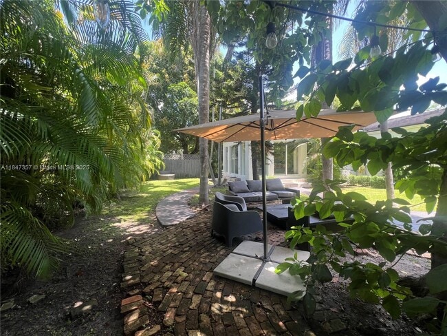 2450 SW 19th Ave