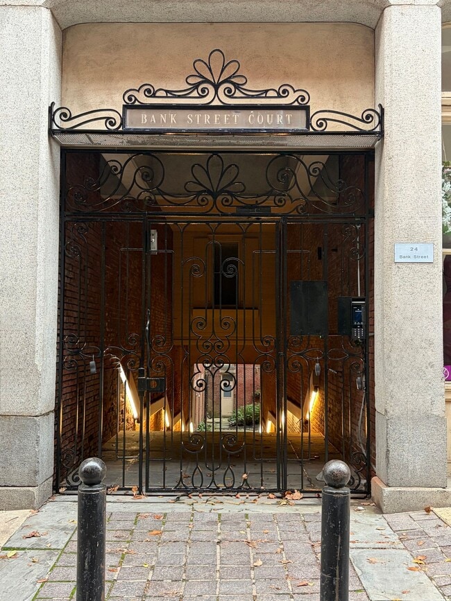 Building Photo - Welcome to Urban Elegance in the Heart of ... Unit 202