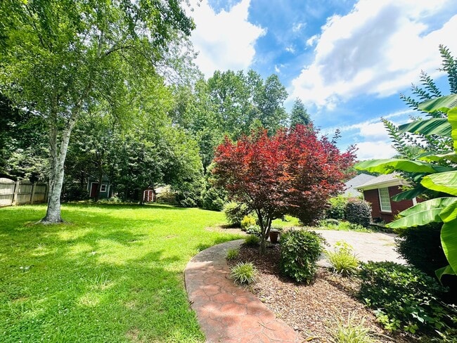 Photo - 101 Foxwatch Cir