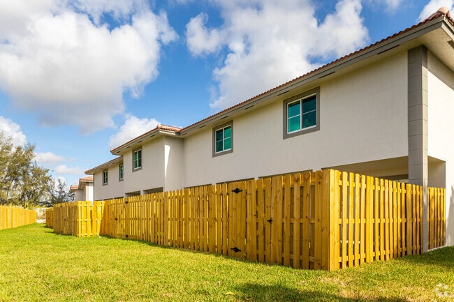 Photo - Mirage at Sailboat Cove Townhomes