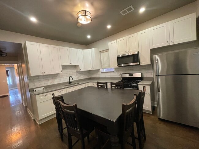 Photo - 1428 S Central Park Ave