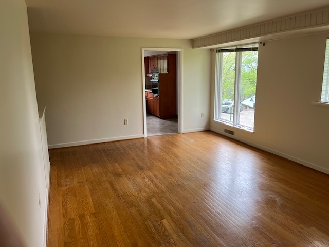 Photo - 1000 Pine Ave Unidad Golf Course Apartment