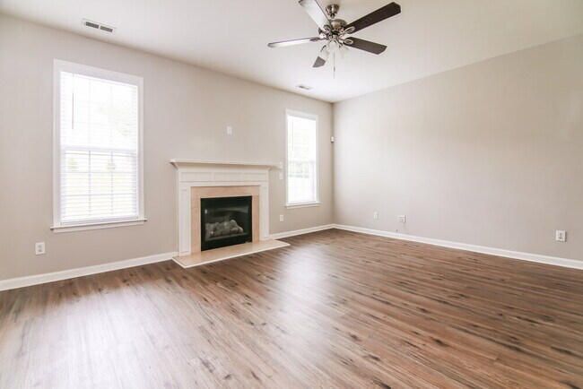 Photo - 9301 Doss Ct