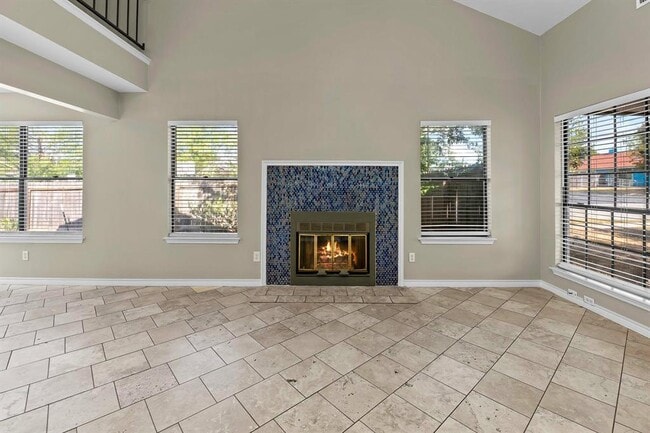 2304 Klattenhoff Dr