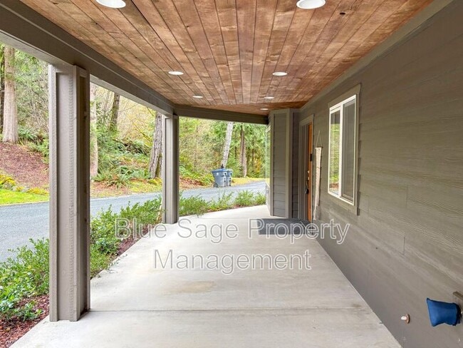 Photo - 241896 US-101