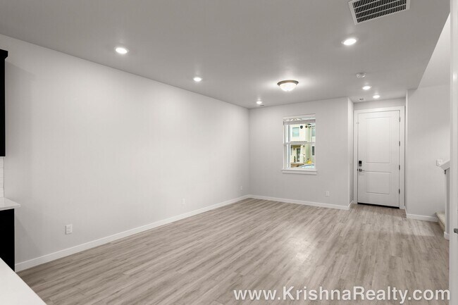 Photo - Beautiful 3-Bed | 2.5-Bath Townhome | Expansive Private Outdoor Space | Reeds Crossing