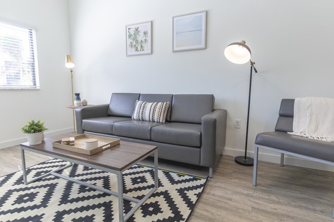 University Pointe Co-Living