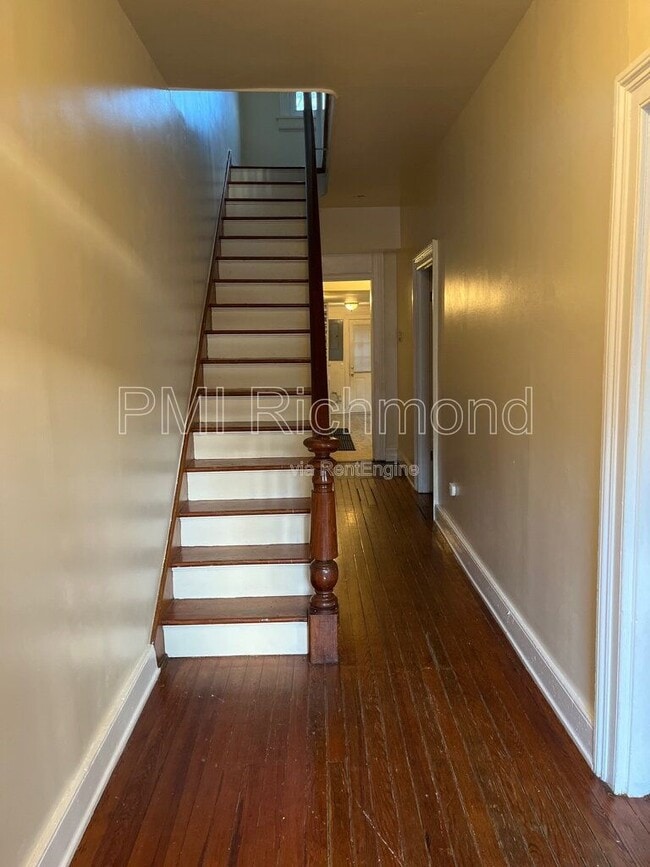 Photo - 413 S Laurel St