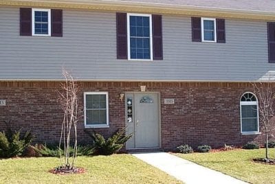 Building Photo - 2 bedroom Townhome: Oaklawn Park!