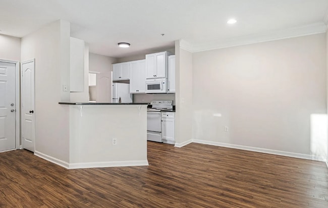 Photo - Beautiful Mt. Pleasant Condo For Rent!