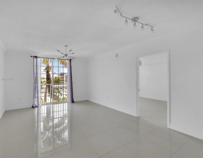 Photo - 1900 Van Buren St Unit 500A