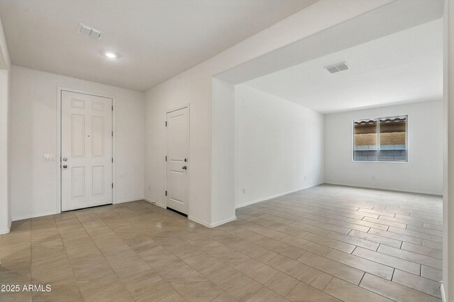 Photo - 17151 W Oberlin Way