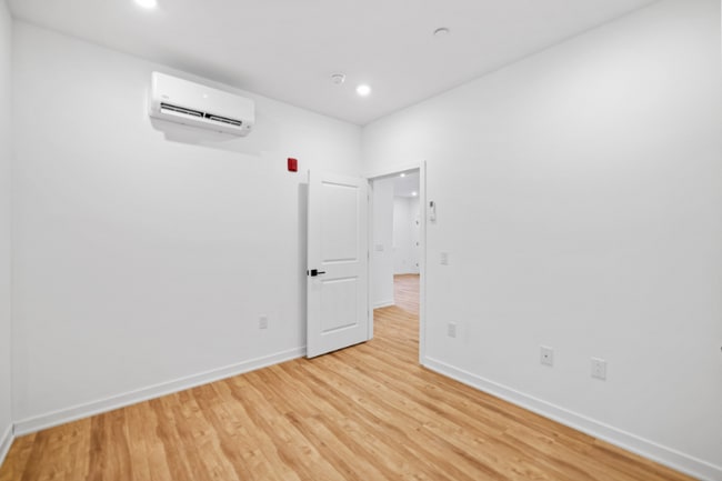 Photo - 1309 Cambridge St Unit 402