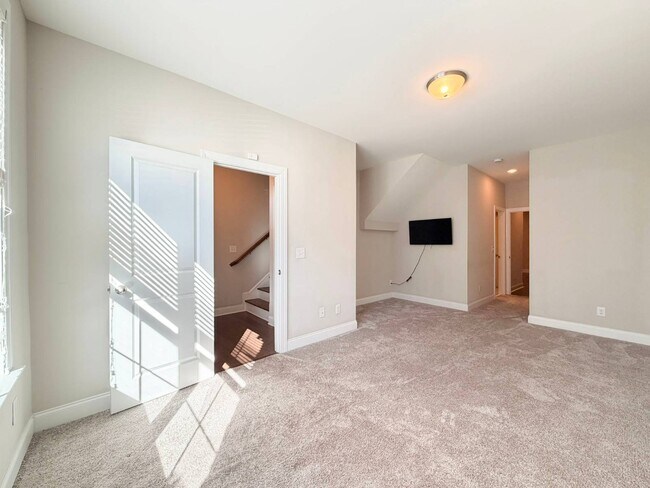 Photo - 831 Bankston Wds Wy