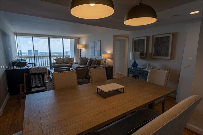 Photo - 1000 W Island Blvd Unit 2812