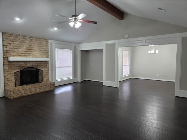 Photo - 9115 Woodleigh Dr