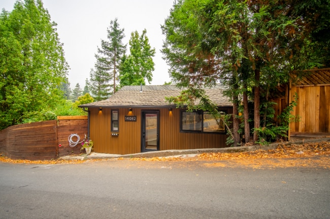 Building Photo - 14082 Woodland Dr Rental