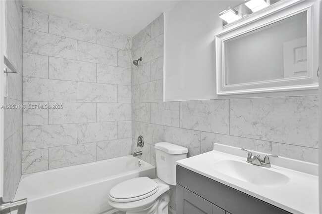 Photo - 5900 NW 19th St Unit B