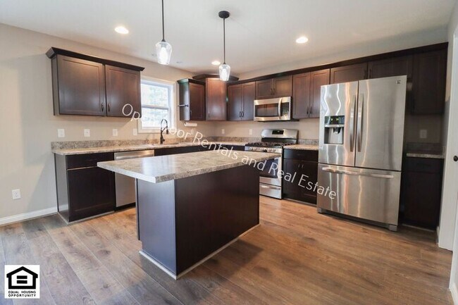 Photo - 4123 Woodfield Run