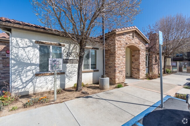 Leasing Office
