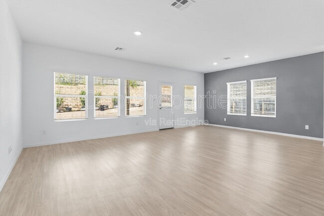 31821 Nimbus Dr