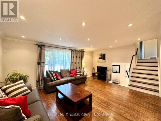 Photo - 35 Lailey Crescent
