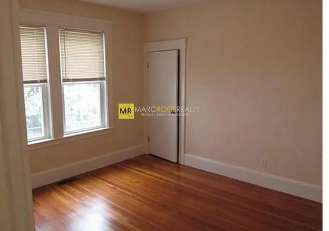 Photo - 262 Brown St Unit T