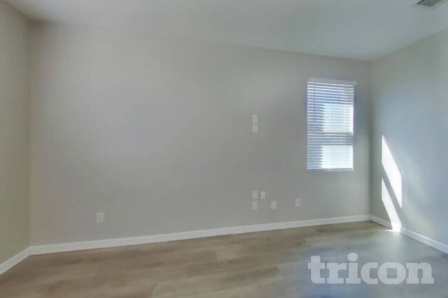 Photo - 7156 Tanger Blvd