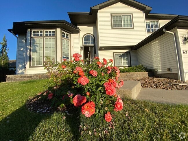 Building Photo - Coming Soon – Spacious 4 Bed, 3.5 Bath Hom... Rental