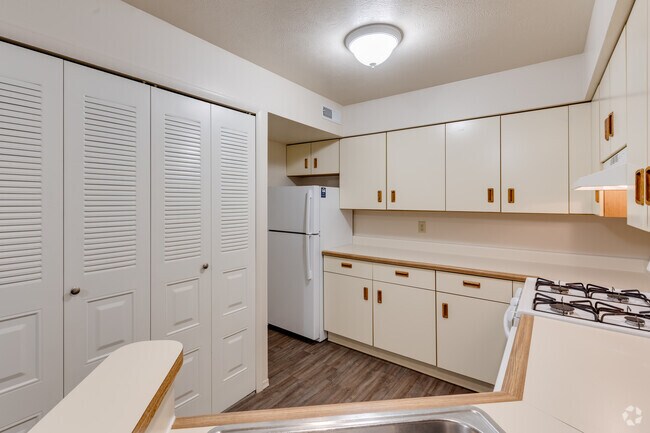 Hurwich Farms Apartments