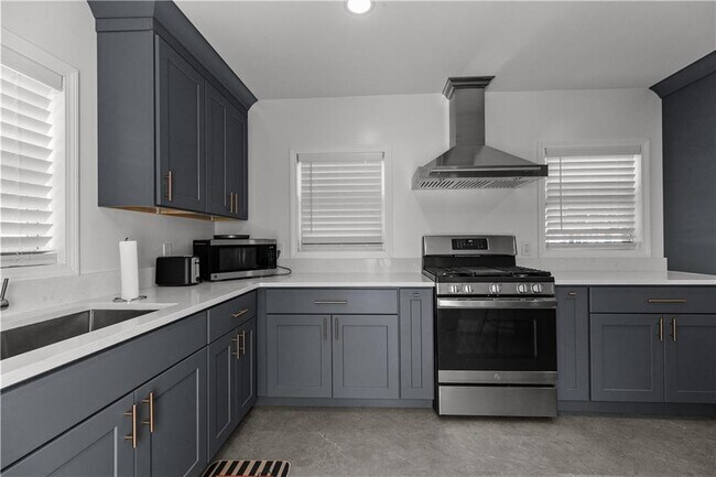 Photo - 12 Phillips St