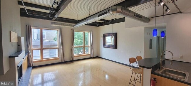 Photo - 75 Maple St Unit 202