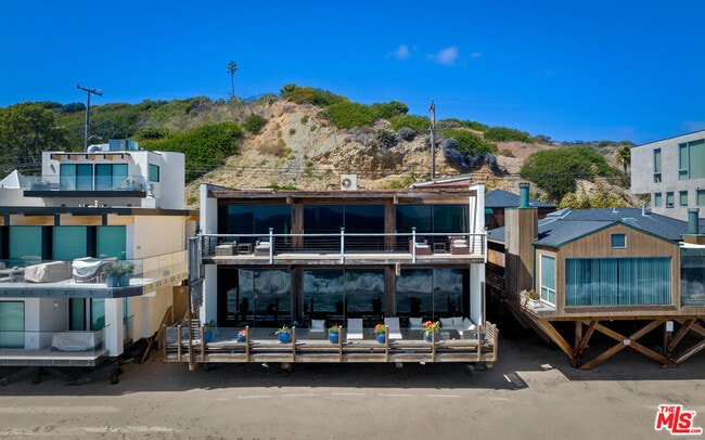 24638 Malibu Rd