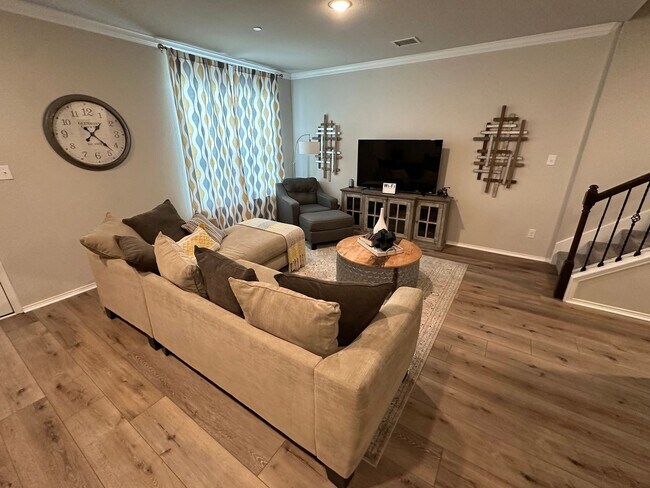 3345 Cricket Dr