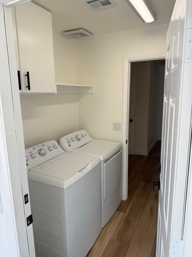 Photo - 3624 W Elgin St