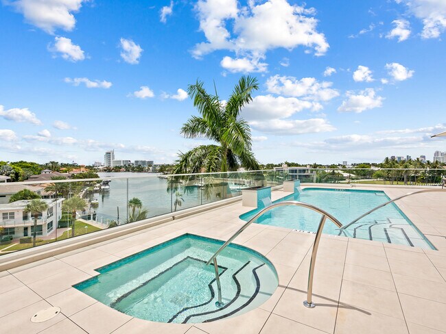 Photo - 3055 Harbor Dr Unit 1603