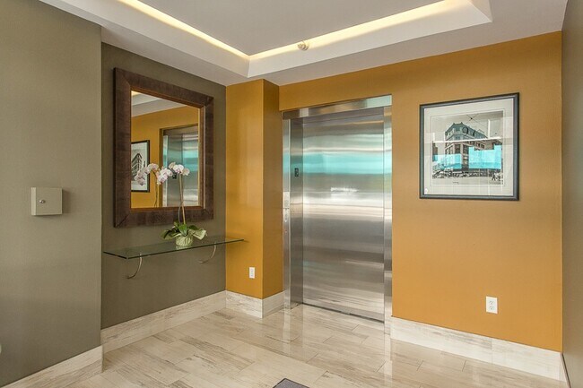 Photo - 97 Monroe Ave Unit PENTHOUSE