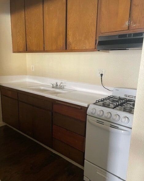 Townhouse Arrow Apts