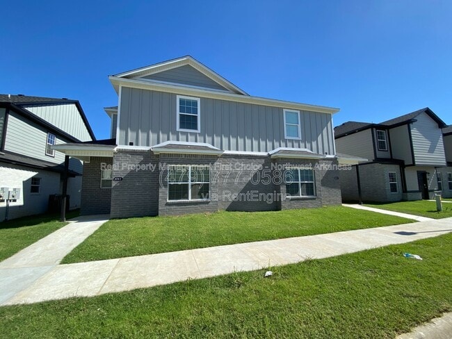 Building Photo - 798 S Benchmark Ln Unit 2