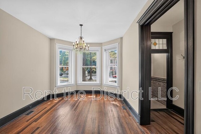 Photo - 37 Rhode Island Ave NW