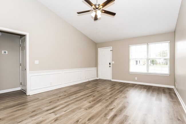 Photo - 1624 St Andrews Dr