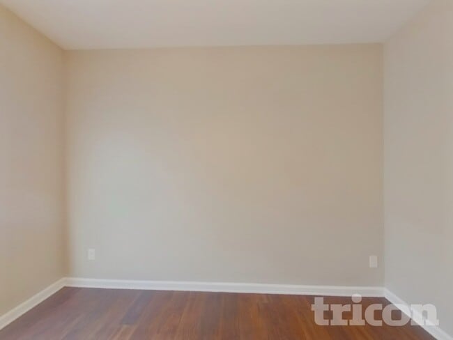 Photo - 3663 Shale Ln SE