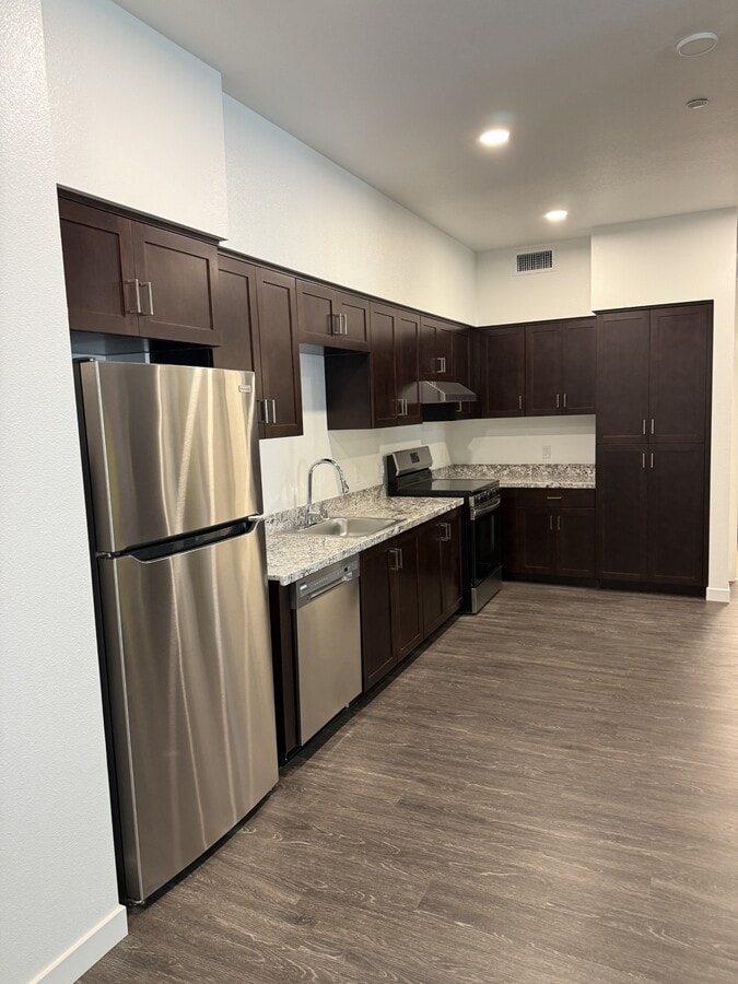 Photo - Belmont Family Apartments