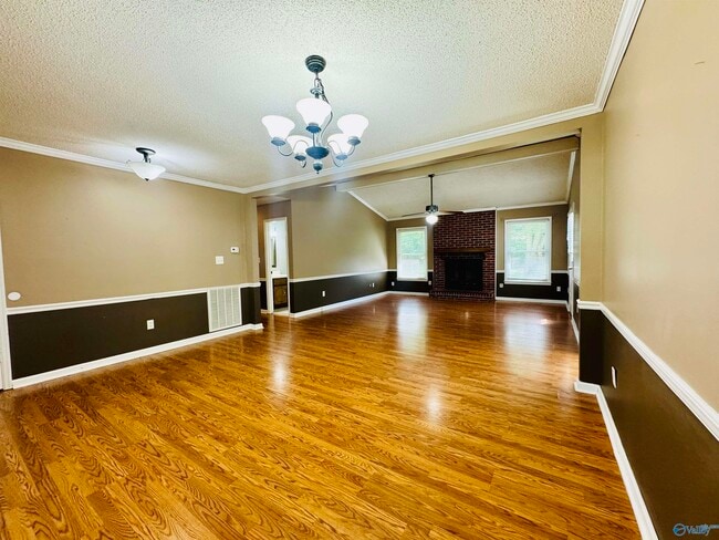 Photo - 268 Pops Corner