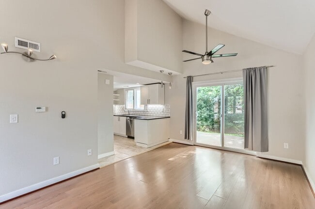 Building Photo - 50% Off 1st Month | 4BR Boulder Duplex | G... Rental