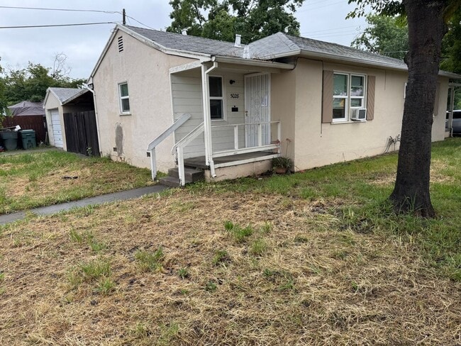 Building Photo - Water/Sewer Paid Unit 5028 Thurman Way