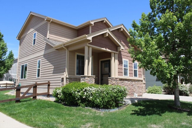 Stunning 3 Bedroom Home in North Fort Coll... - Stunning 3 Bedroom Home in North Fort Coll...